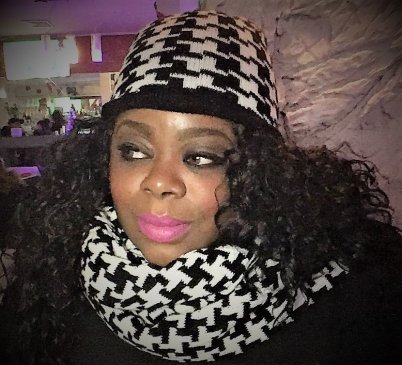 Houndstooth Hat and Scarf Set